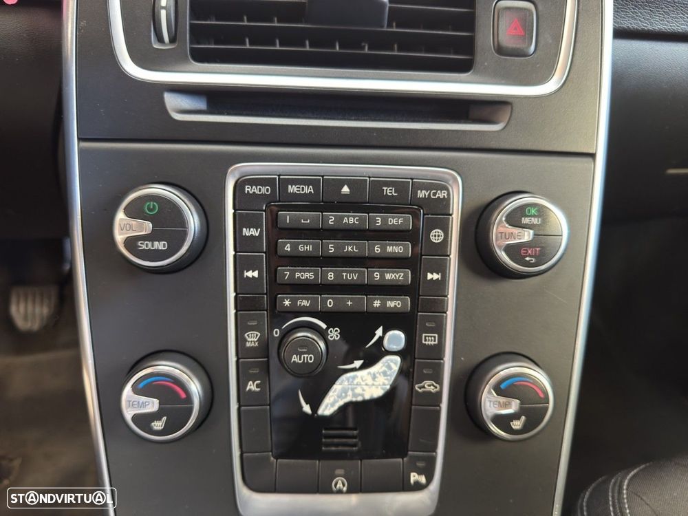 Volvo V60 1.6 D2 Momentum Eco - 20