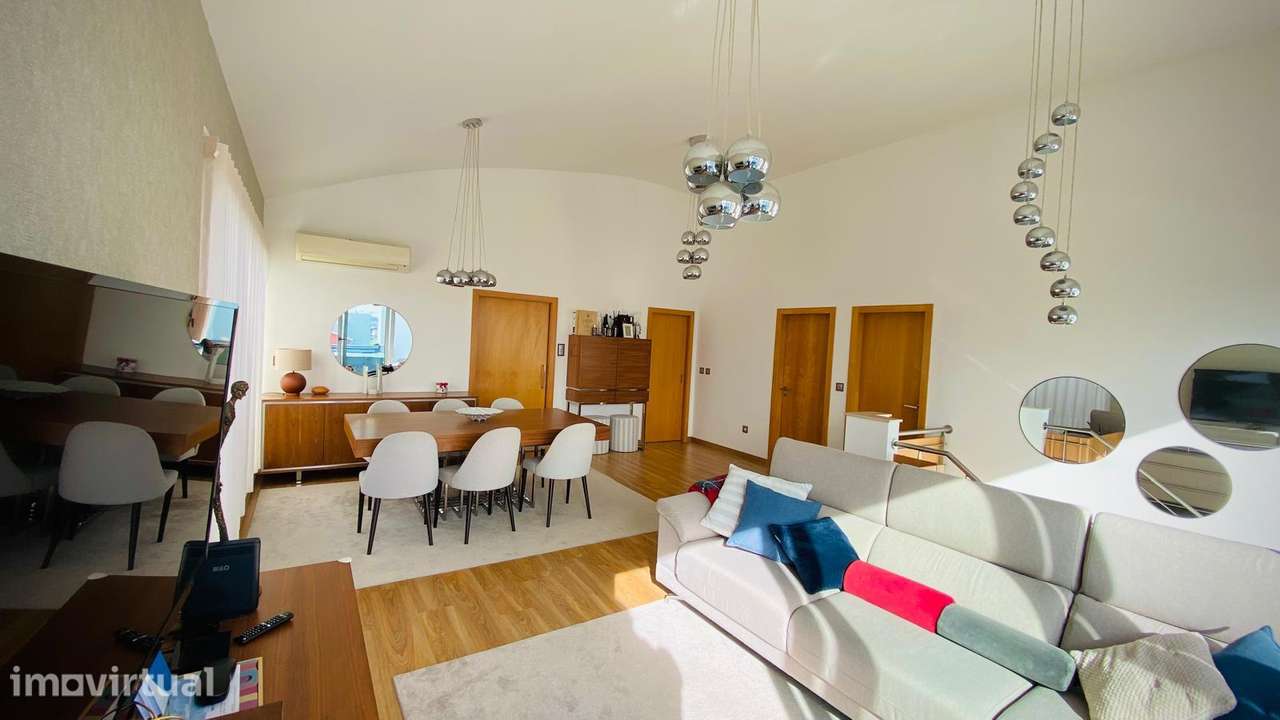 Apartamento T2 Duplex em São Bernardo. - Grande imagem: 2/34