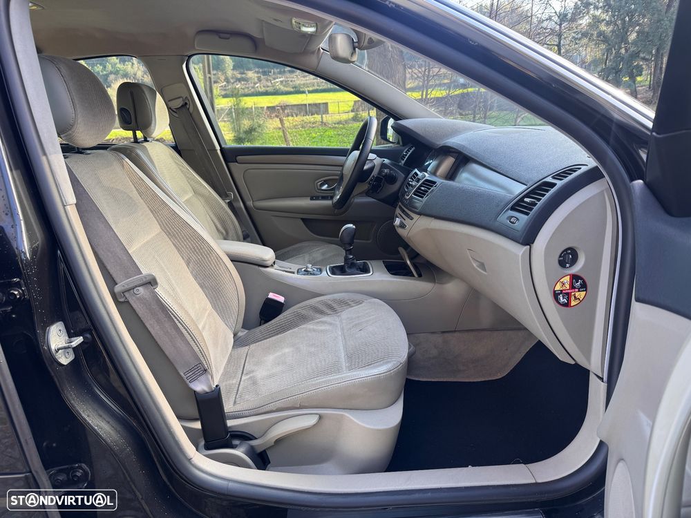 Renault Laguna 2.0 dCi Dynamique - 19