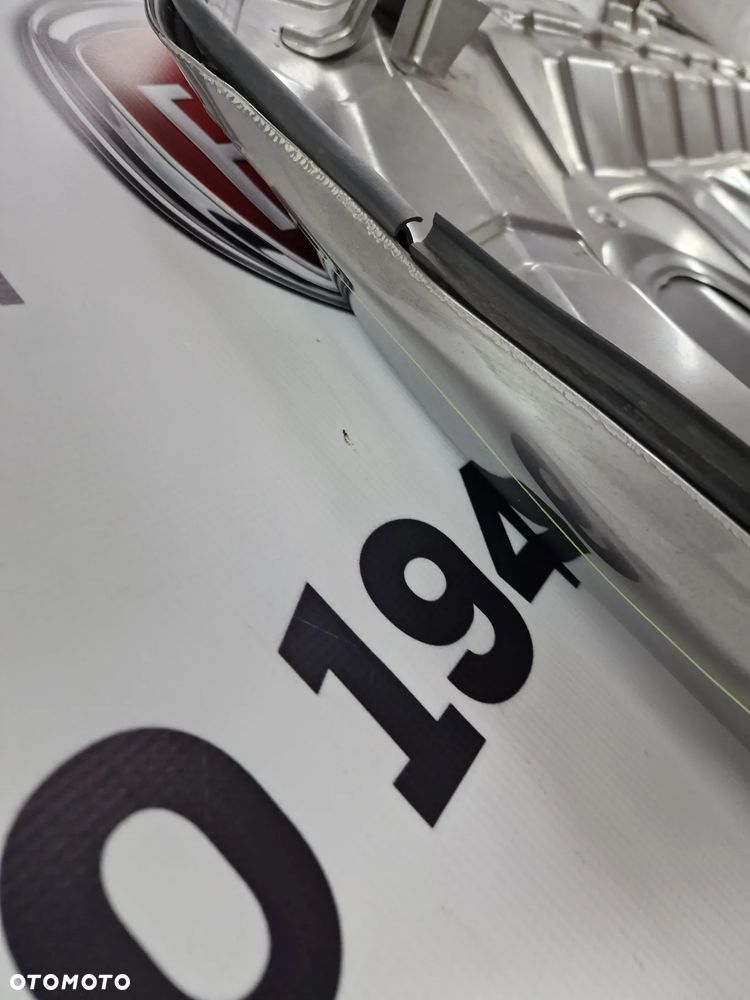 NISSAN NAVARA NP300 D23 15- MASKA + KOMPLET WEWNĘTRZNYCH USZCZELEK OD SPODU MASKI , NR AUKCJI NM14 - 19