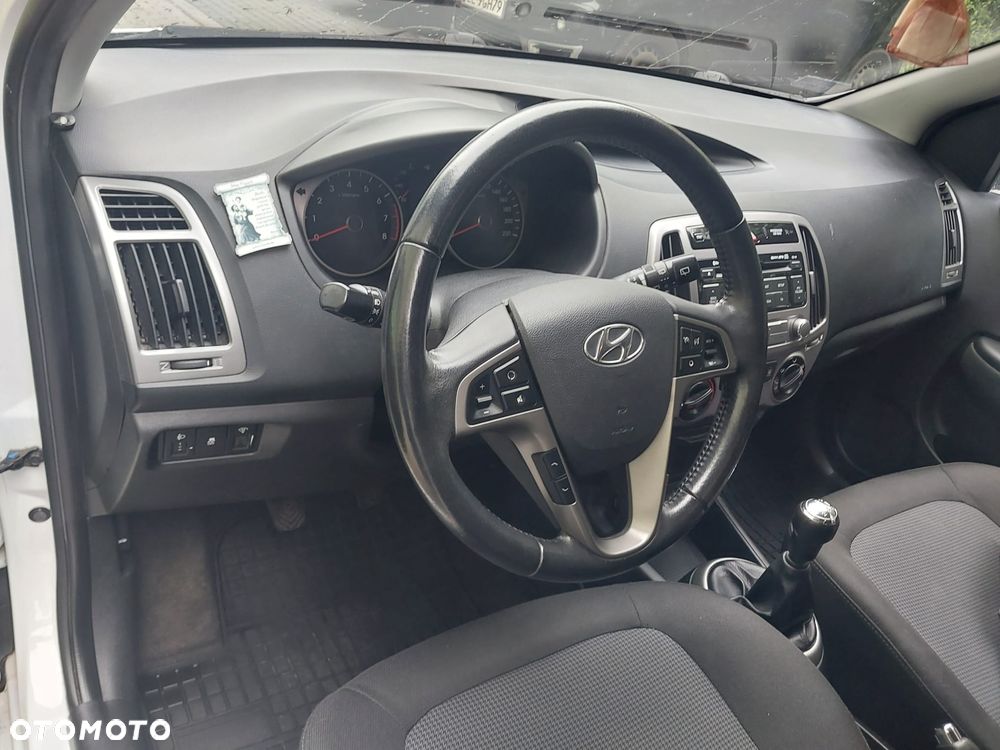 Hyundai i20 - 5