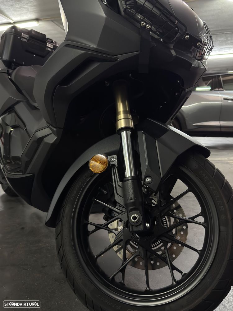 Honda ADV - 3