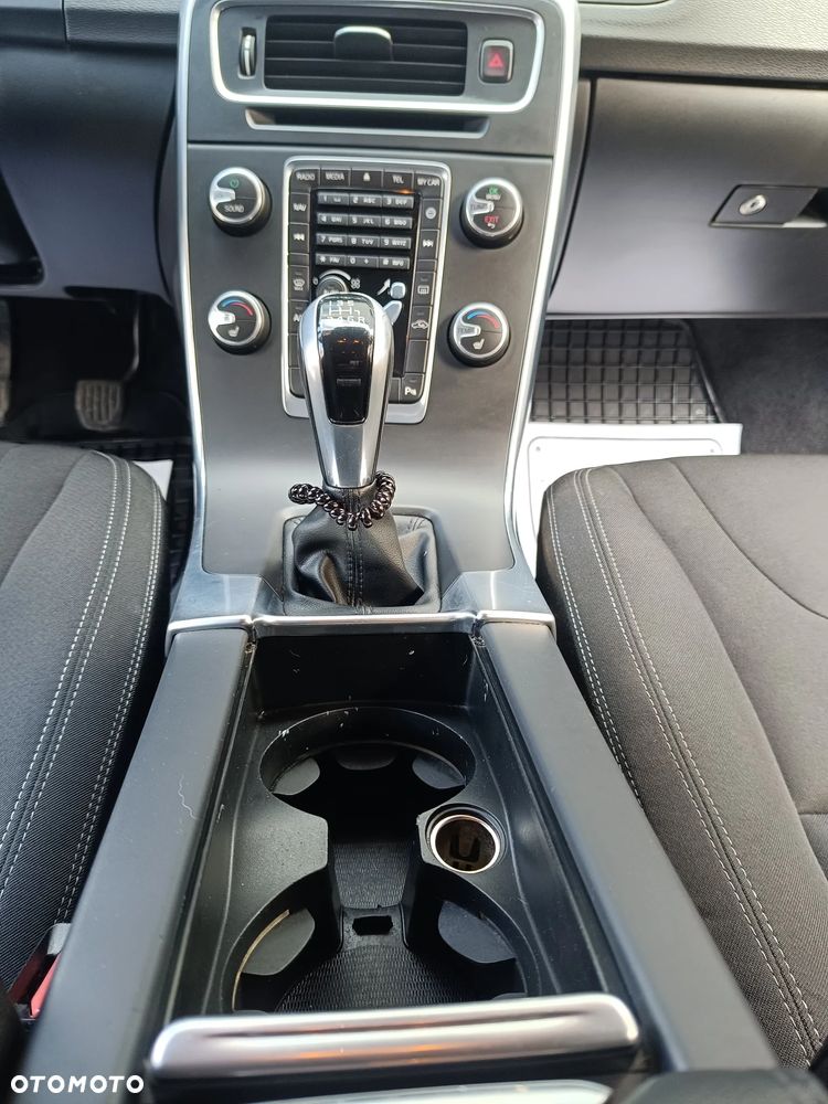 Volvo S60 D4 Drive-E Kinetic - 17