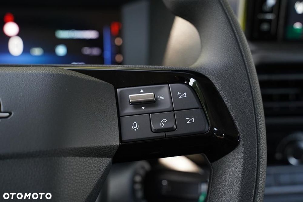 Opel Vivaro 2.2 CDTI XL 3,1t (brygadówka) - 11