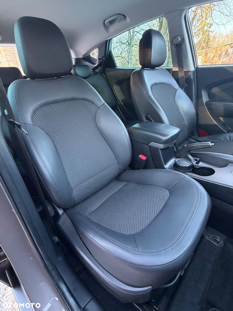 Hyundai ix35 2.0 4WD Automatik Premium - 31