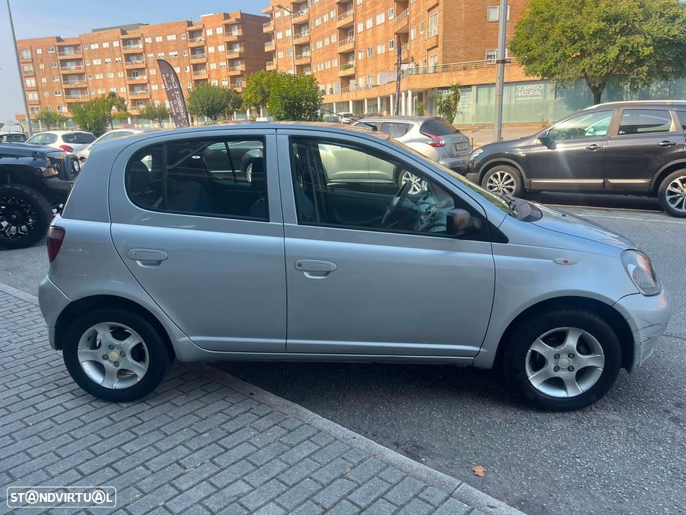 Toyota Yaris 1.0 Sol ABS+CD+AC - 4