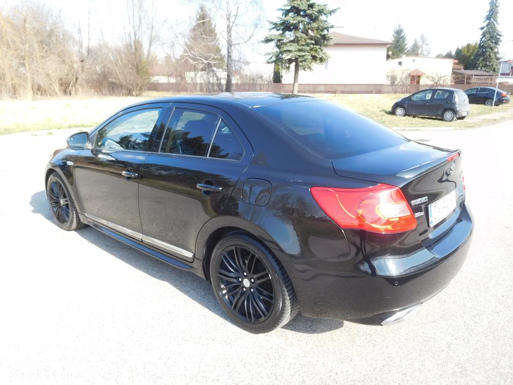 Suzuki Kizashi 2.4 Sport 4WD CVT - 4