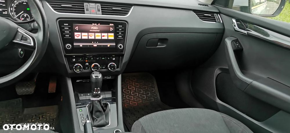 Skoda Octavia 1.5 TSI ACT Style DSG - 25