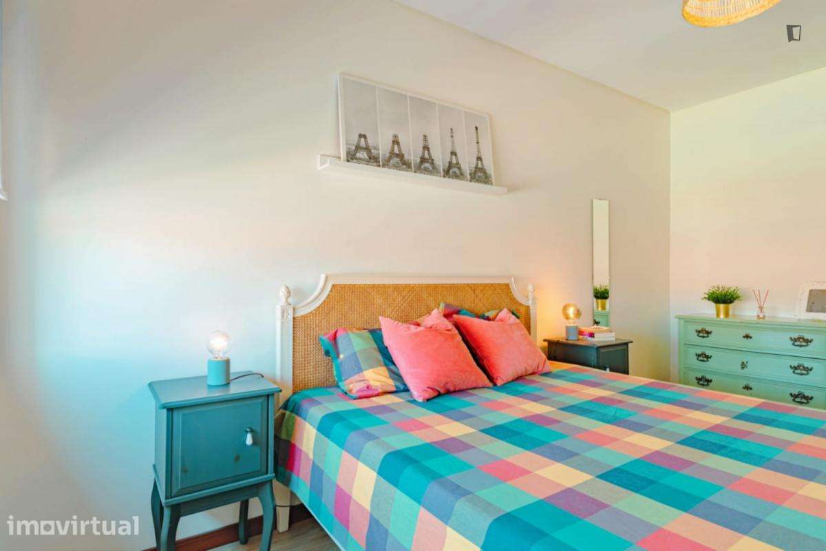 Apartamento com 1 quartos - localizado em Sé Porto - Grande imagem: 2/16