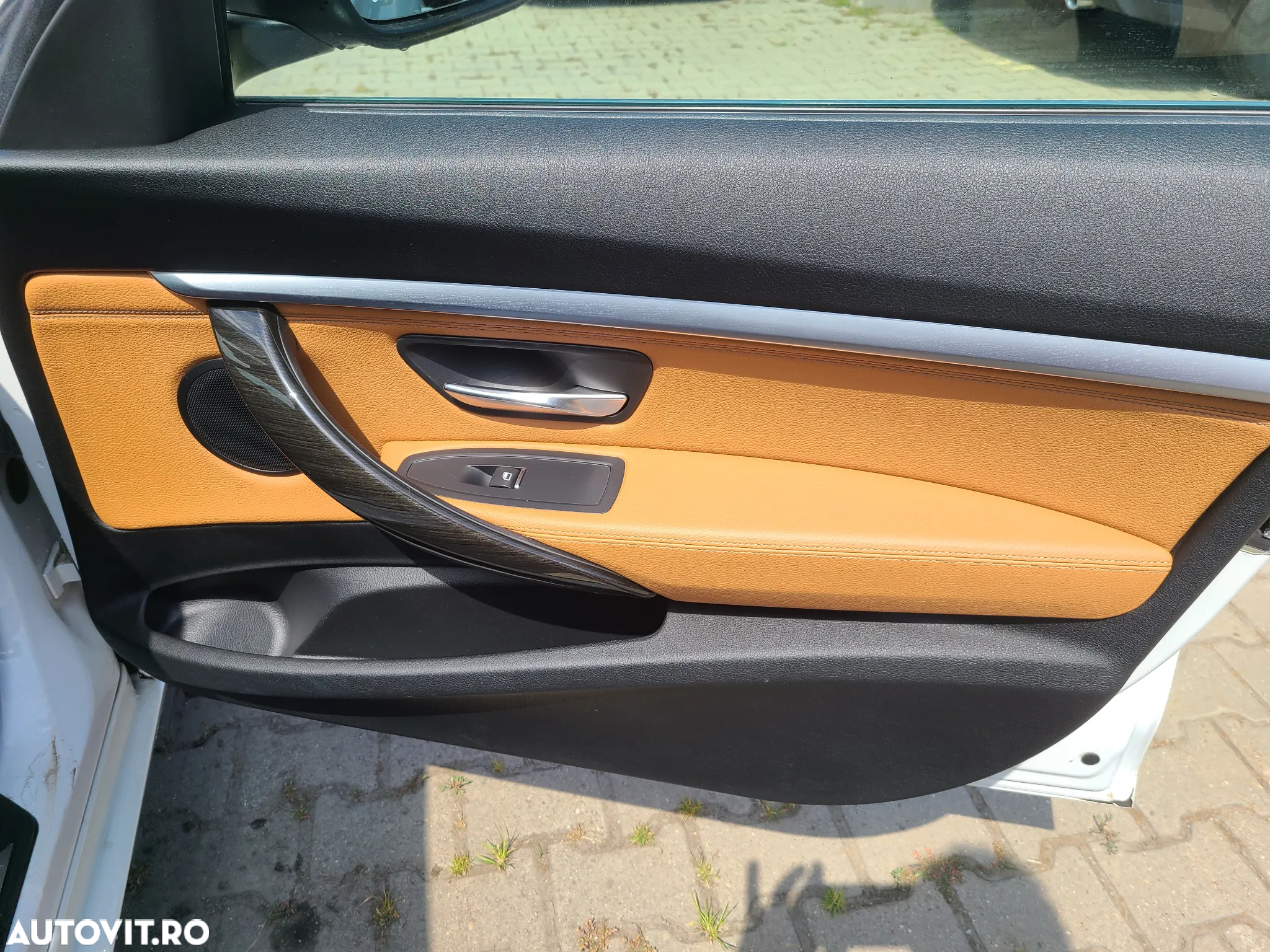 BMW Seria 3 320i GT xDrive AT - 24