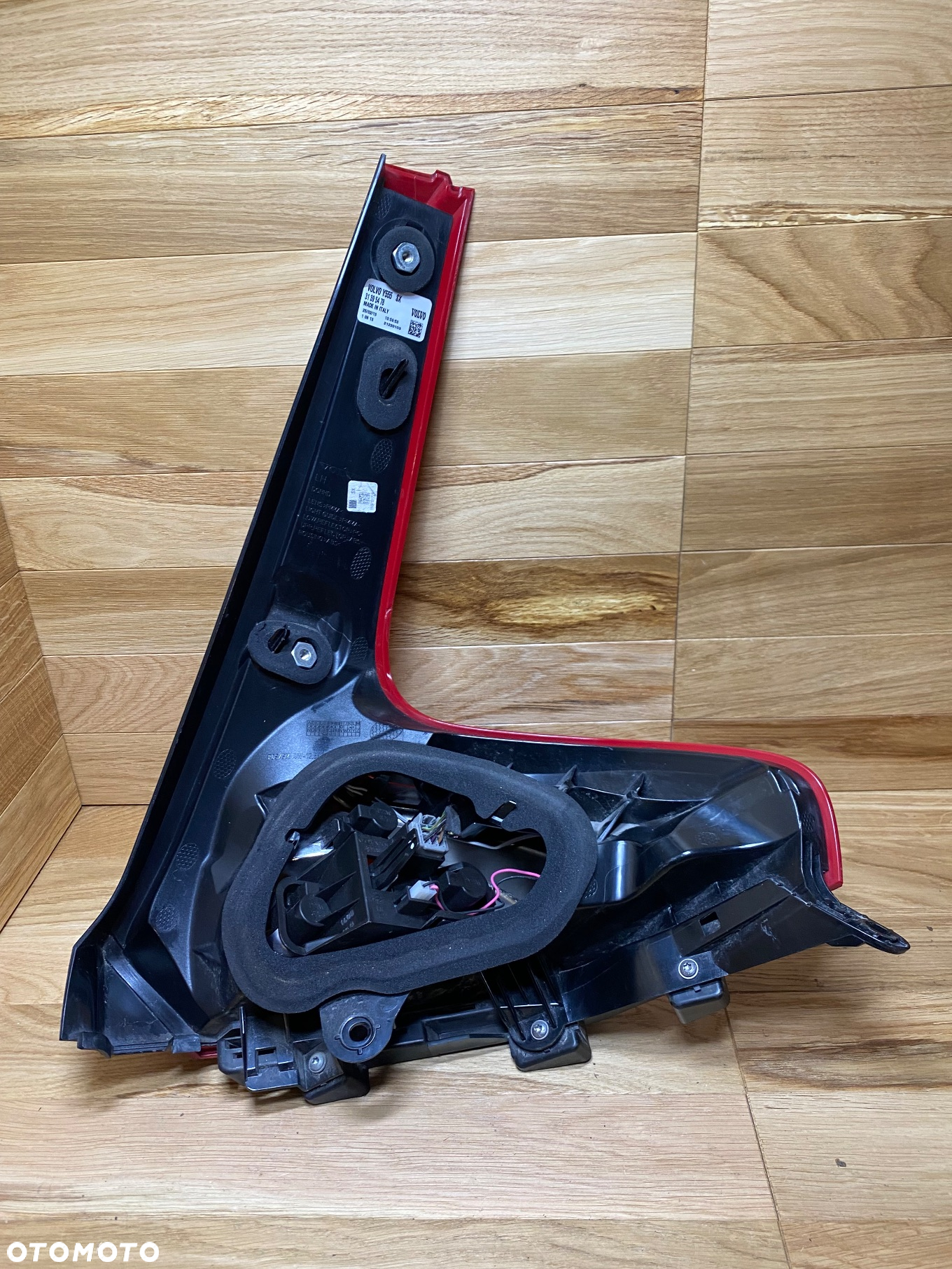 VOLVO V40 LAMPA TYLNA LEWA 31395478 - 7