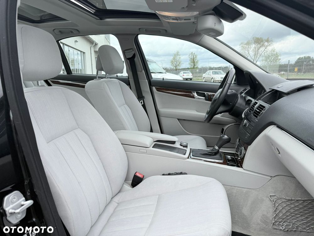 Mercedes-Benz Klasa C 320 CDI Avantgarde 4-Matic - 16