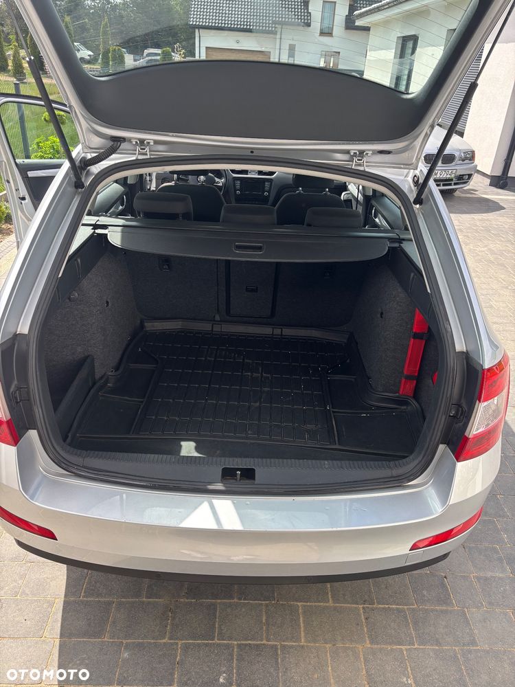 Skoda Octavia 1.6 TDI Ambition - 16