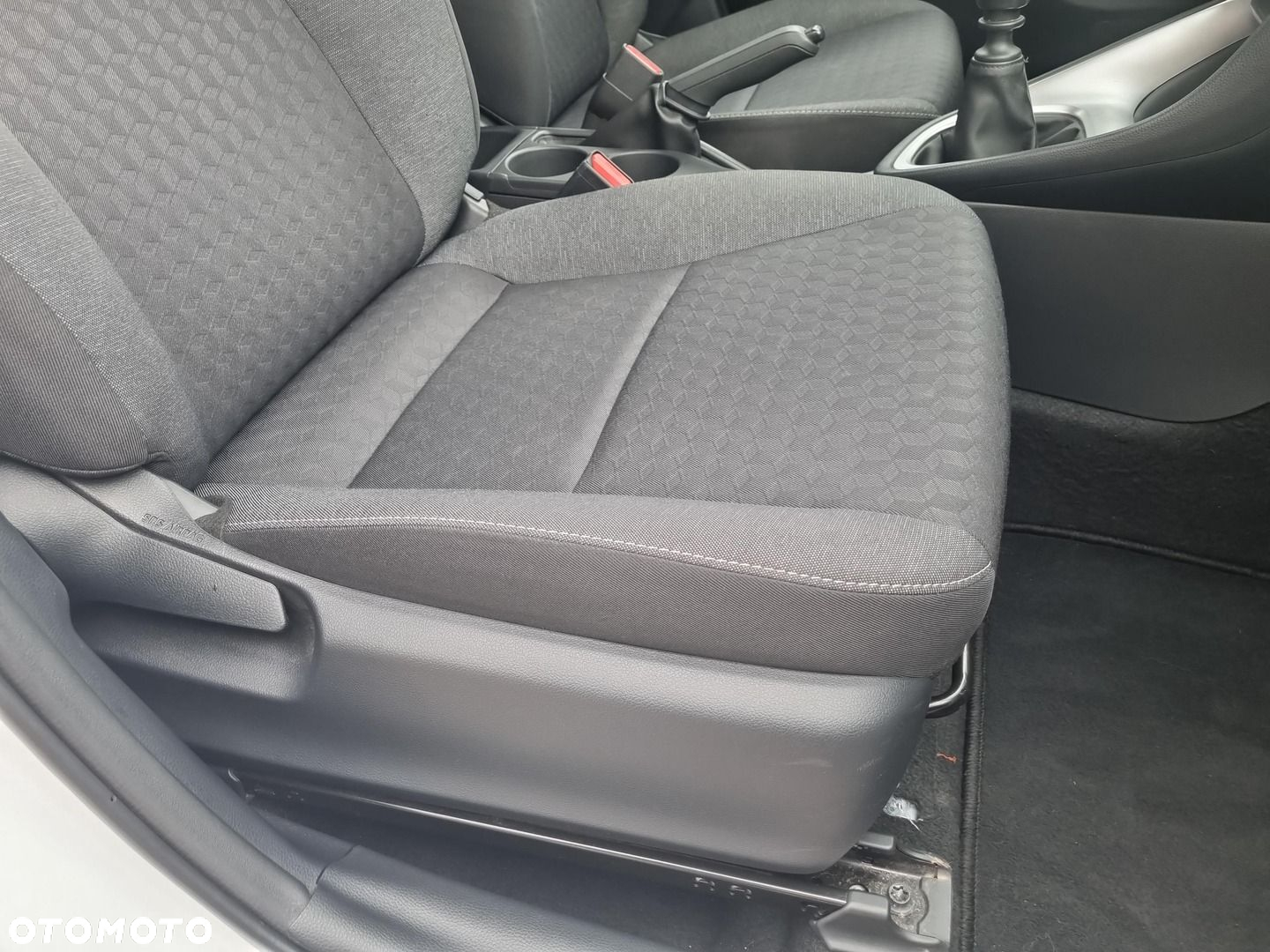 Toyota Yaris - 22