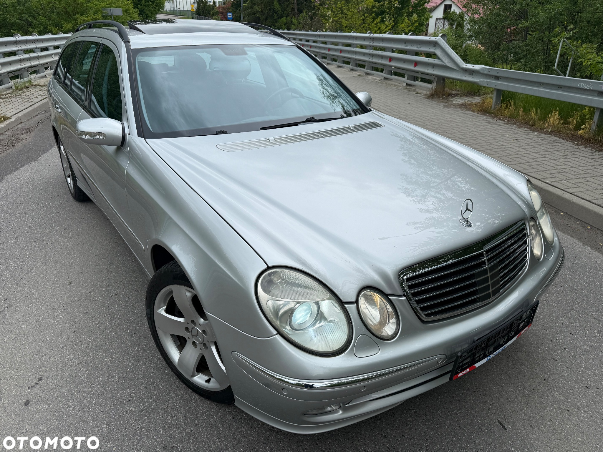 Mercedes-Benz Klasa E 500 T 4Matic Automatik Avantgarde - 21