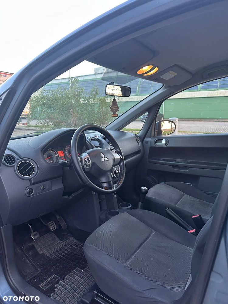 Mitsubishi Colt 1.1 Invite - 20