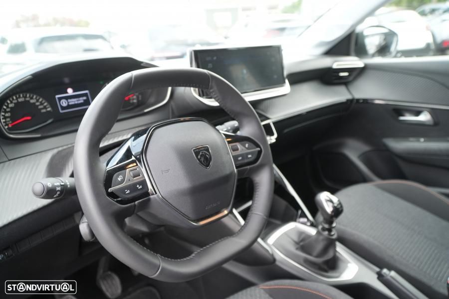 Peugeot 208 1.2 PureTech Allure - 8