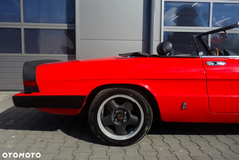 Alfa Romeo Spider - 3