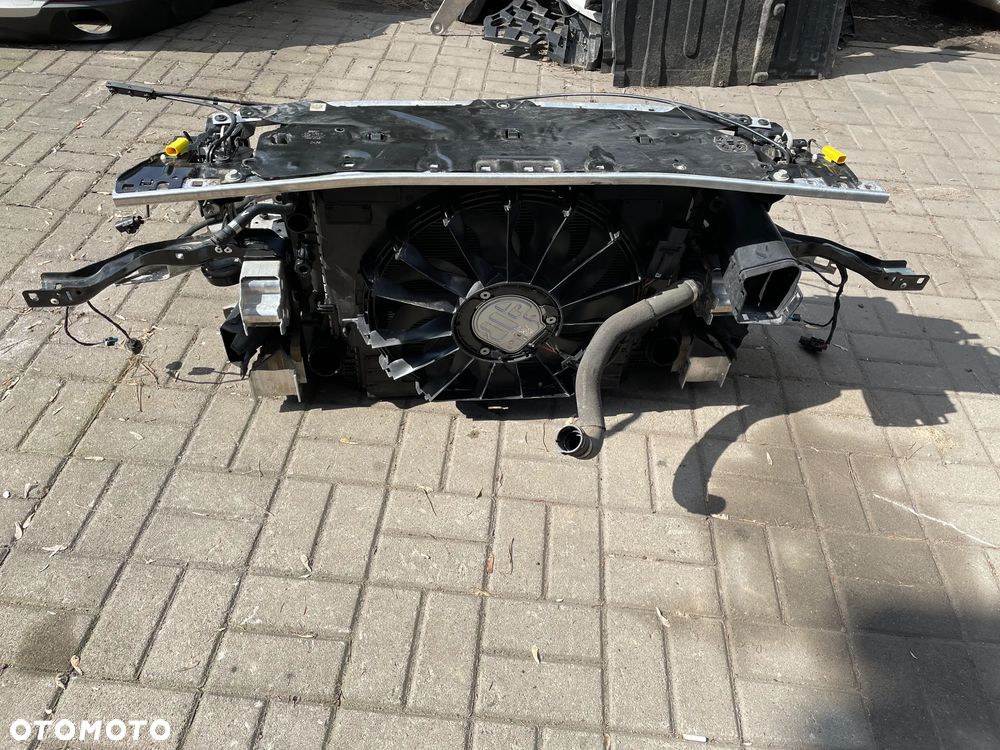 BMW 5 G30 G31 wzmocnienie pas przednie chłodnice moduł chłodnic - 3