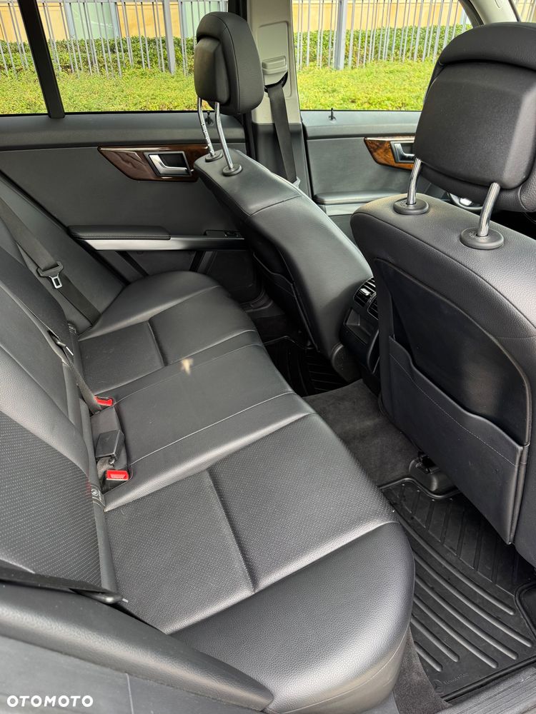 Mercedes-Benz GLK 350 4Matic (BlueEFFICIENCY) 7G-TRONIC - 30