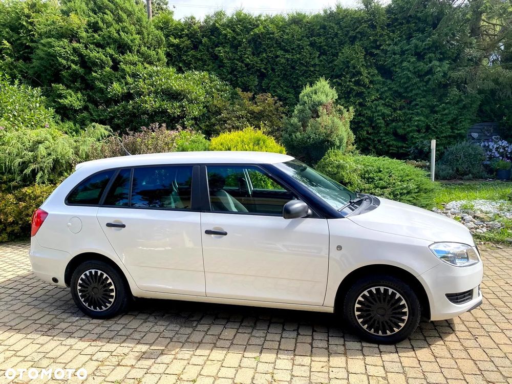 Skoda Fabia 1.4 16V Ambition Plus - 35