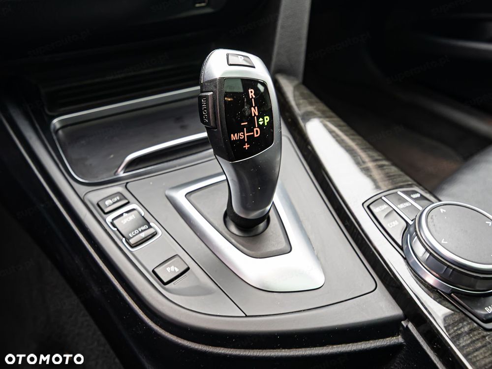 BMW 3GT 320d xDrive Luxury Line - 21