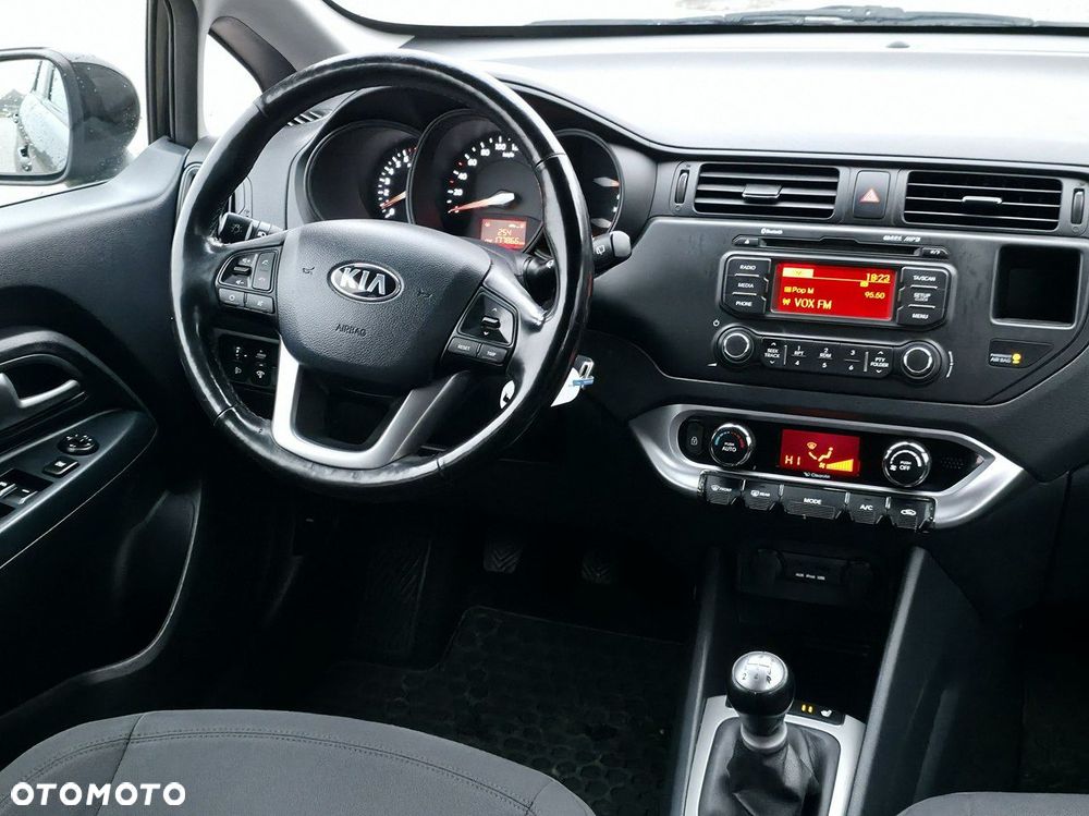 Kia Rio - 13