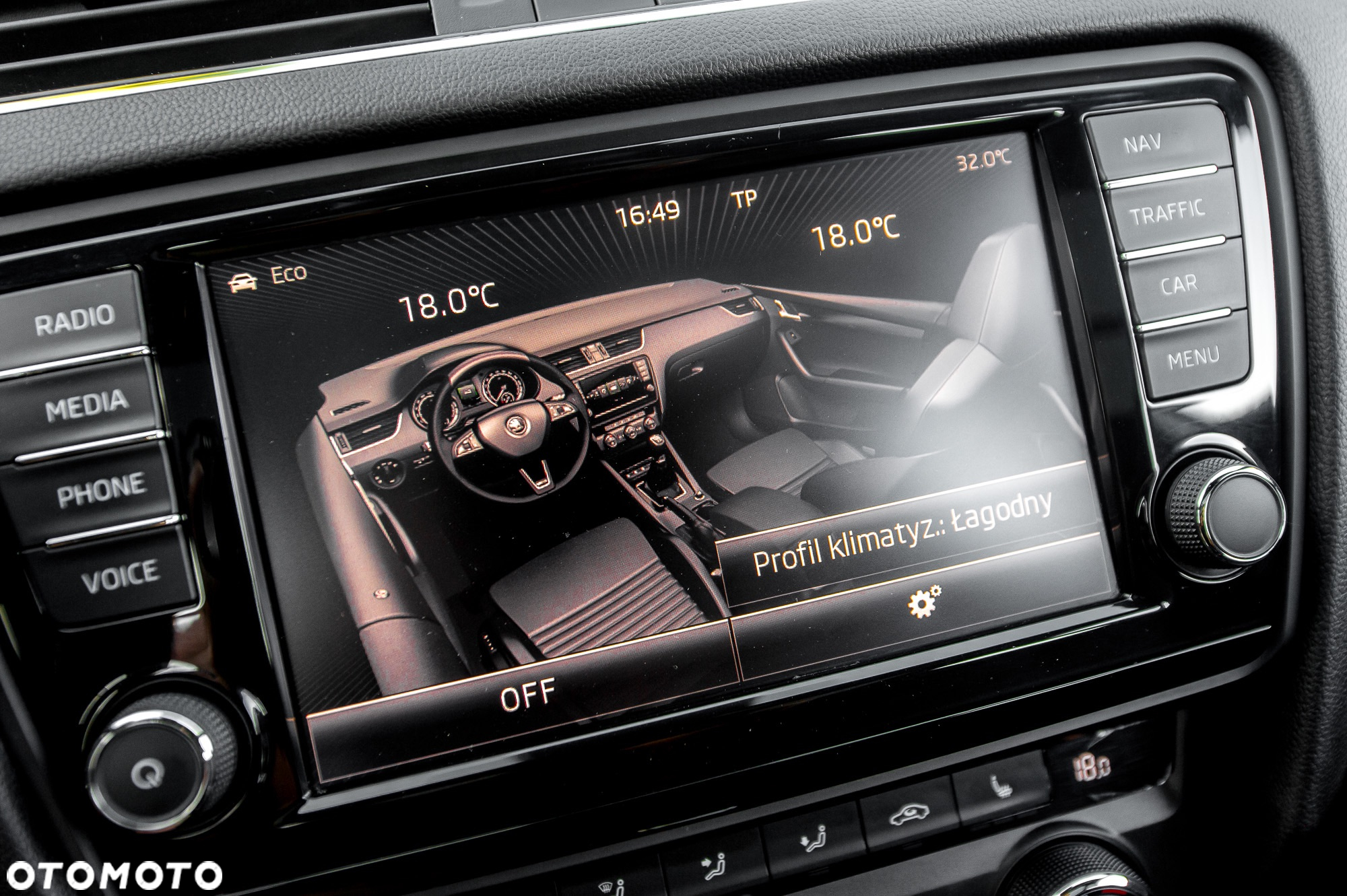 Skoda Octavia 2.0 TSI RS DSG - 30