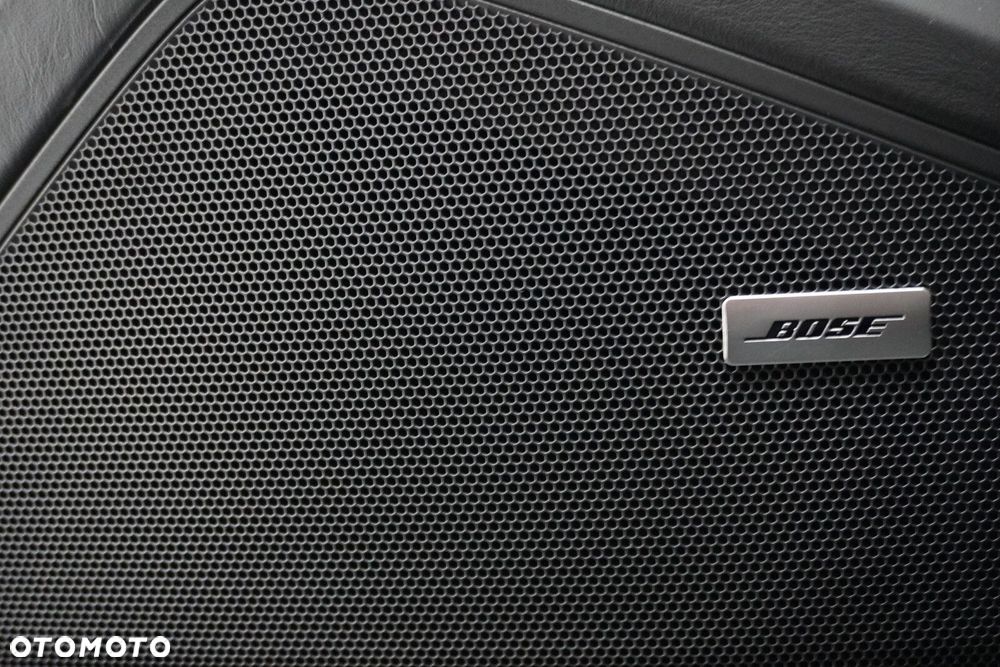 Porsche Cayenne - 31