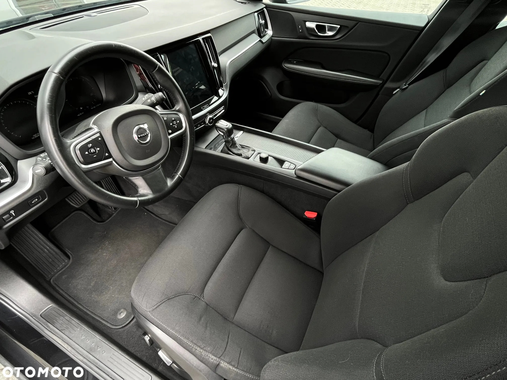 Volvo V60 D3 Momentum - 14