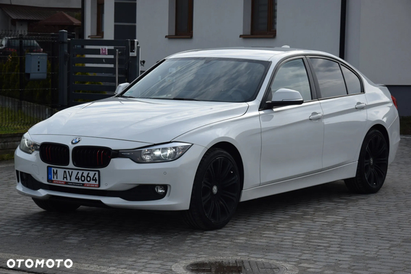 BMW Seria 3 316i Luxury Line