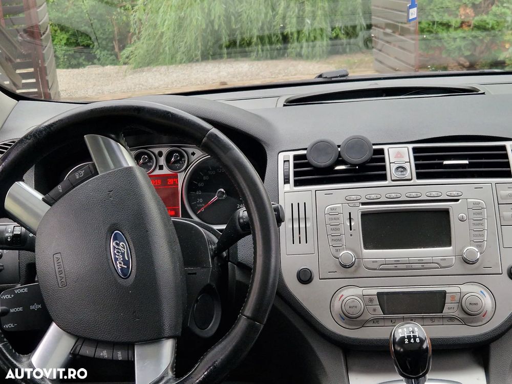 Ford Kuga 2.0 TDCi 4x4 Titanium - 13