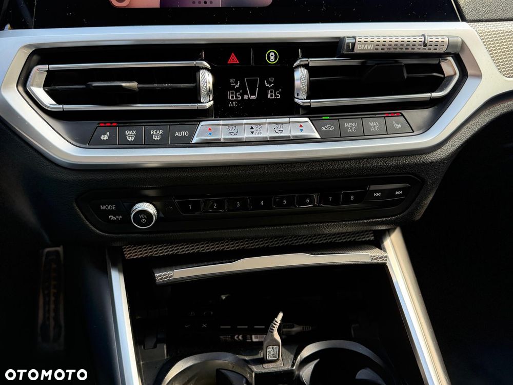 BMW Seria 3 320d xDrive M Sport - 19