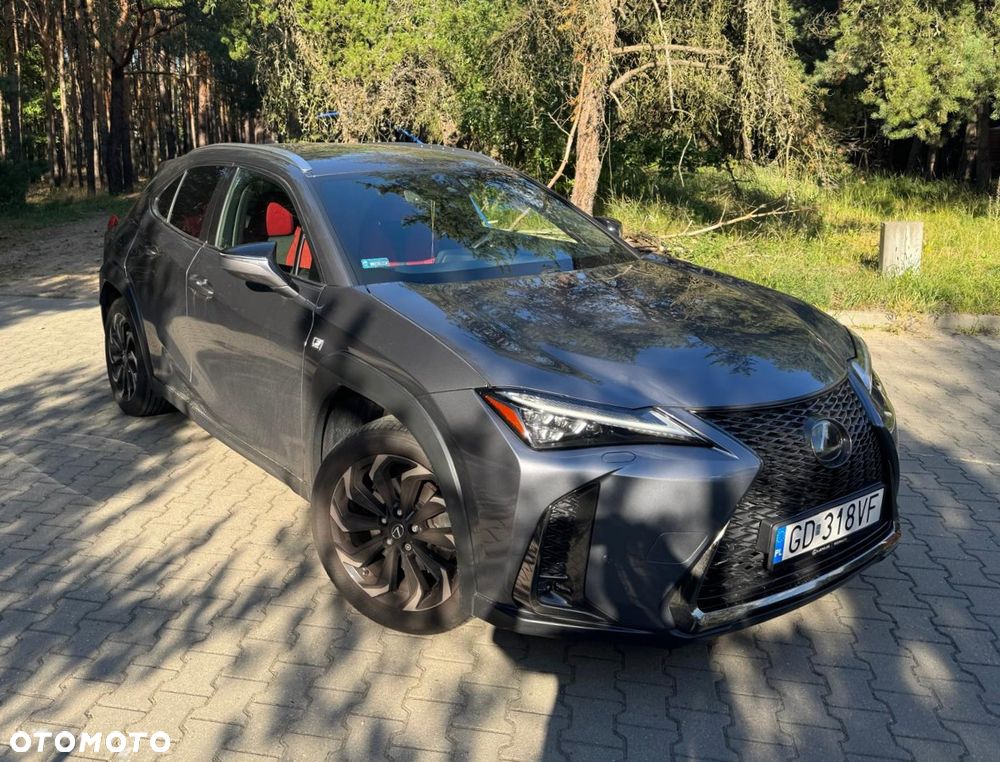 Lexus UX - 3