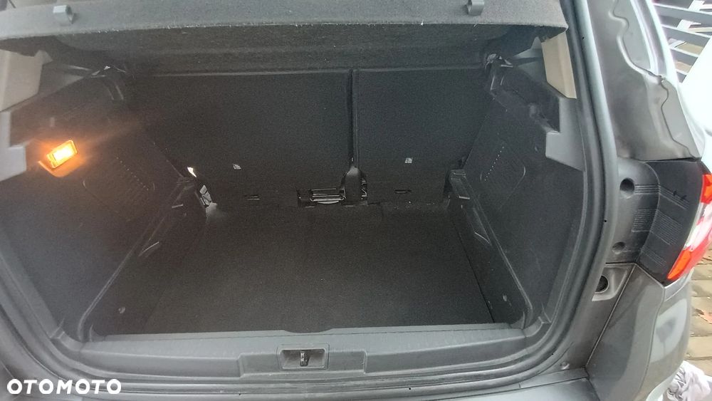 Renault Captur 1.2 Energy TCe Limited EDC - 29