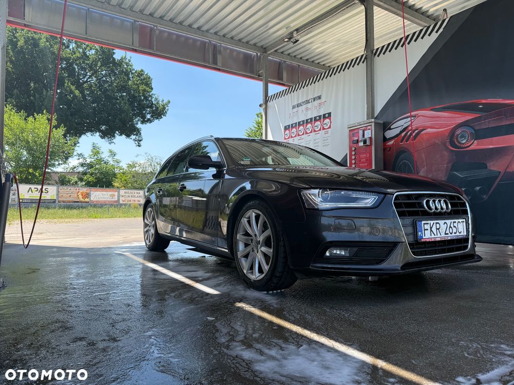Audi A4 Avant 2.0 TDI - 9