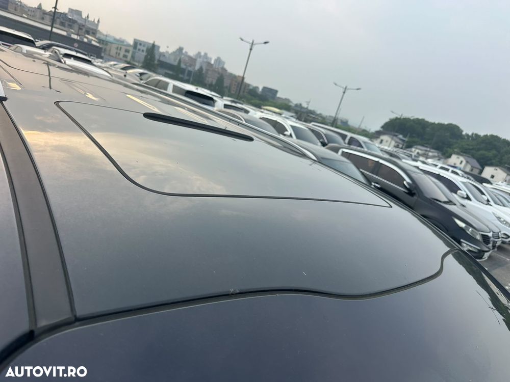 Kia Carnival - 10