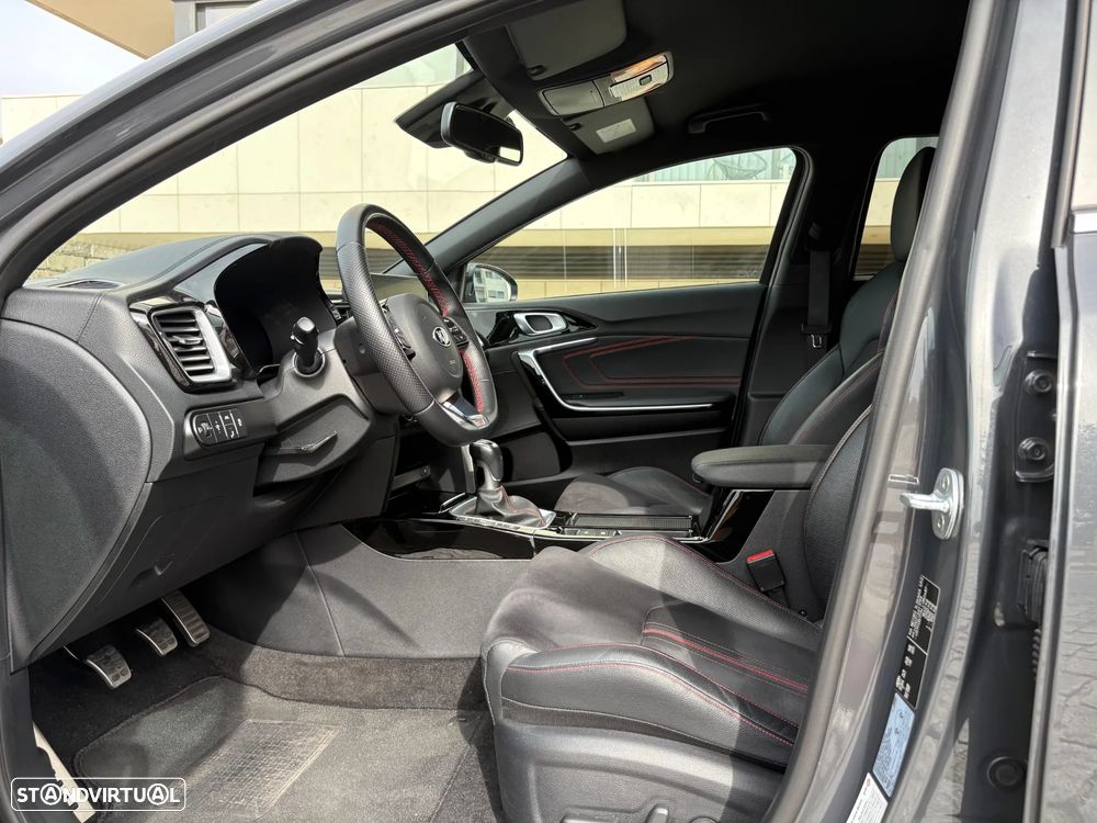 Kia Ceed 1.6 T-GDi GT - 12