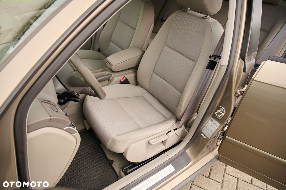 Audi A4 Avant - 28