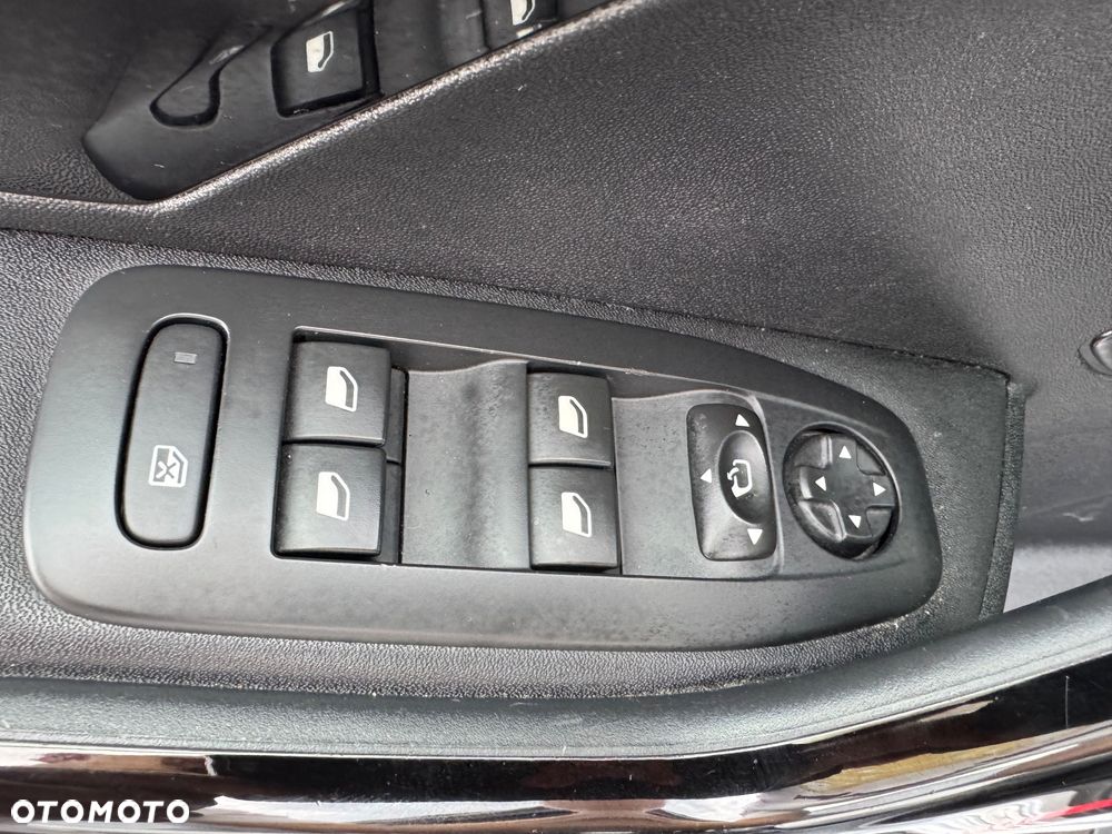 Peugeot 2008 PureTech 110 Stop&Start GT-Line Edition - 28