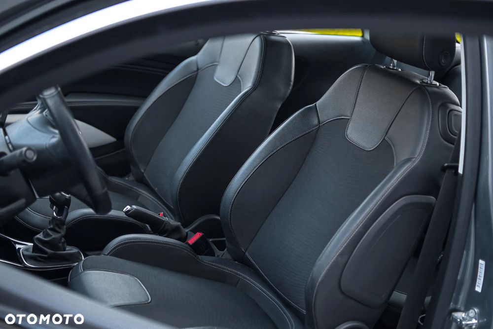 Opel Adam 1.2 Unlimited - 19