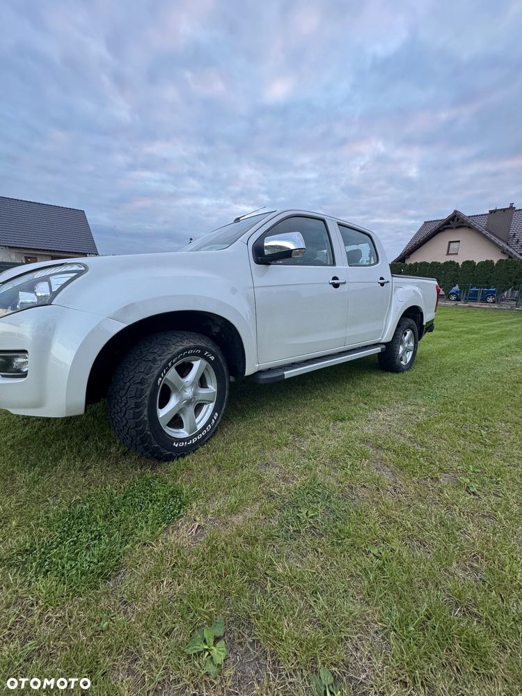 Isuzu D-Max 4x4 Double Cab Custom - 3