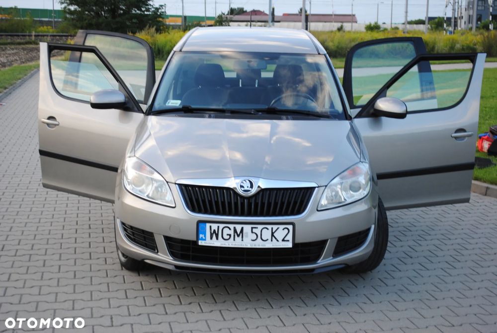 Skoda Roomster 1.4 16V Elegance - 19