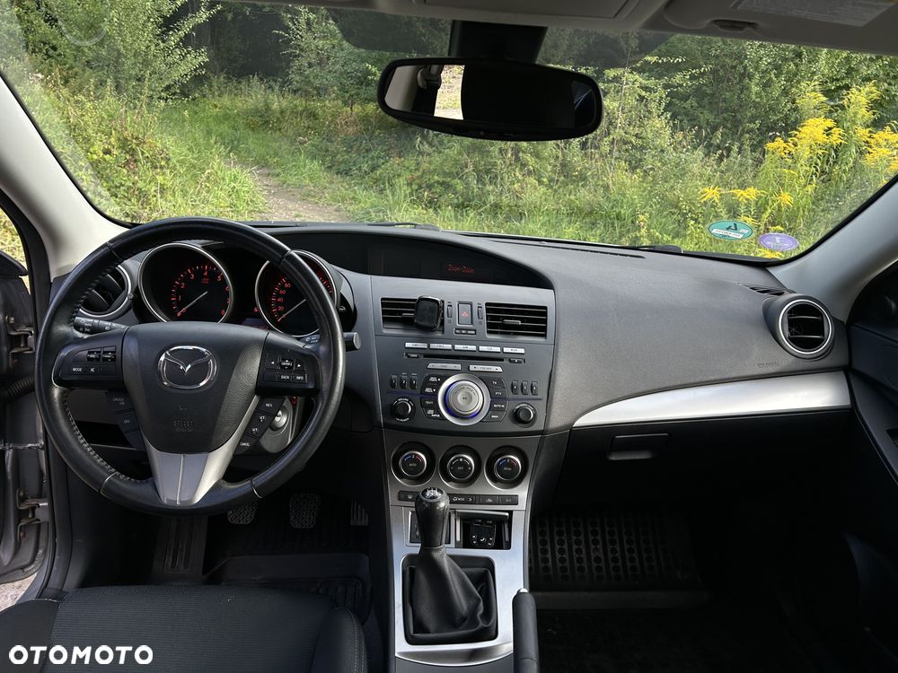 Mazda 3 1.6 Exclusive + - 6