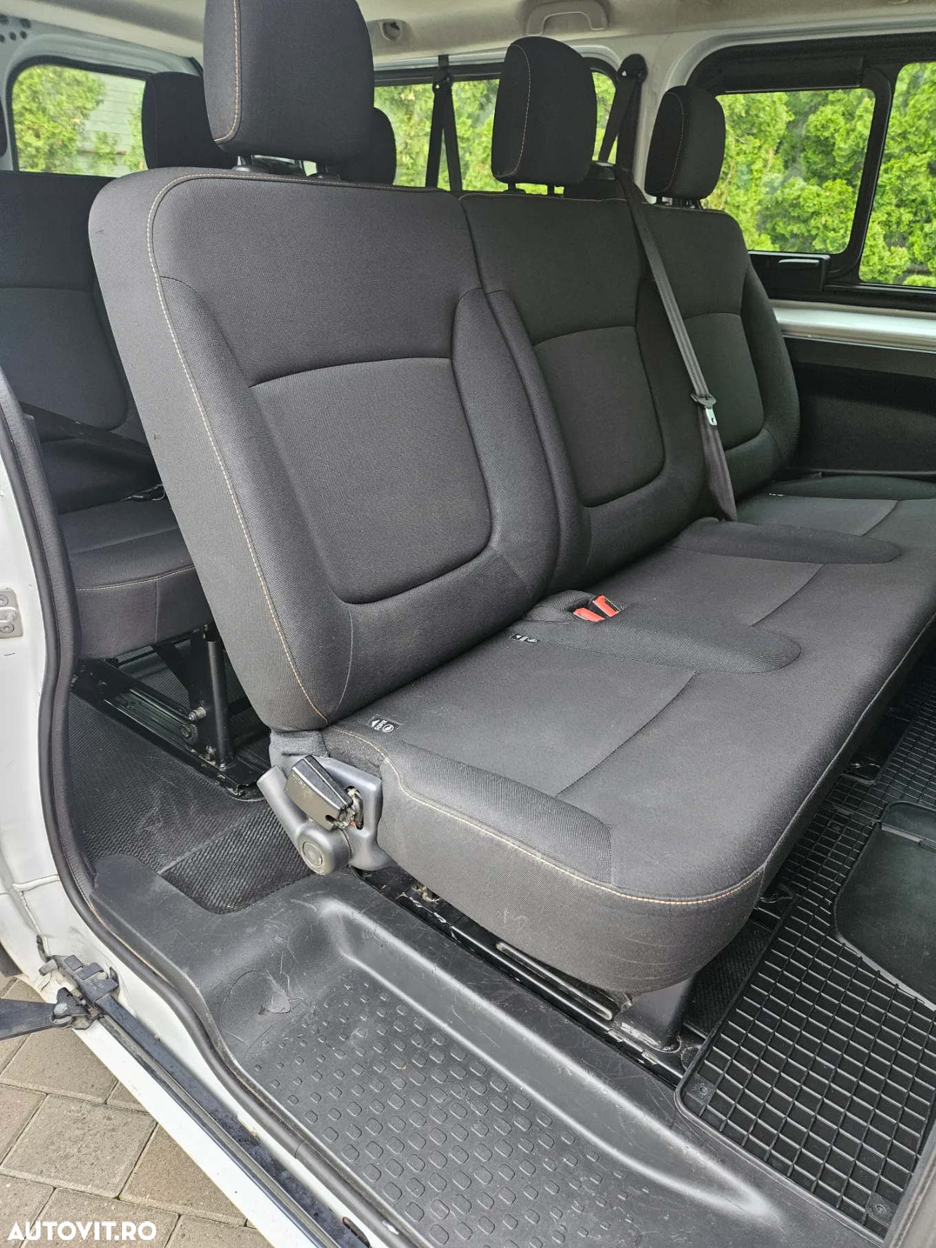Renault Trafic Combi L2H1 1.6 dCi 95 8+1 Authentique - 12