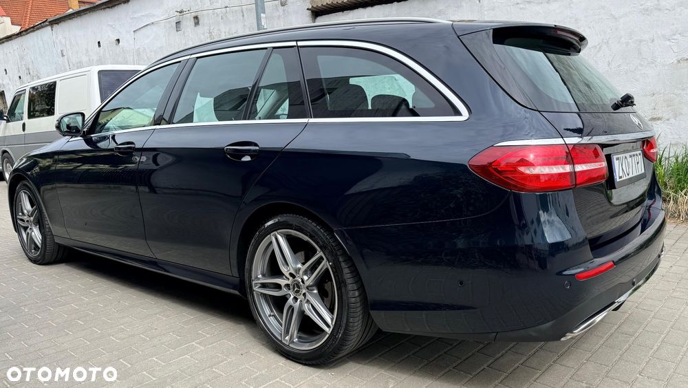 Mercedes-Benz Klasa E 200 9G-TRONIC - 18