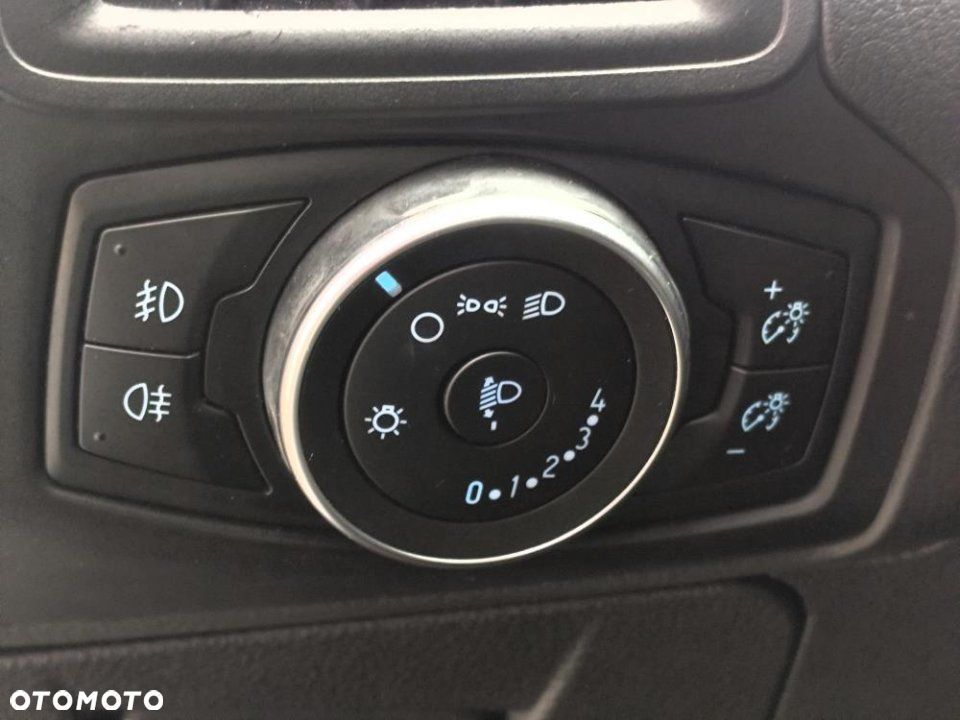Ford Focus - 25
