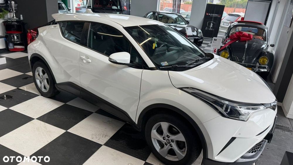 Toyota C-HR - 11