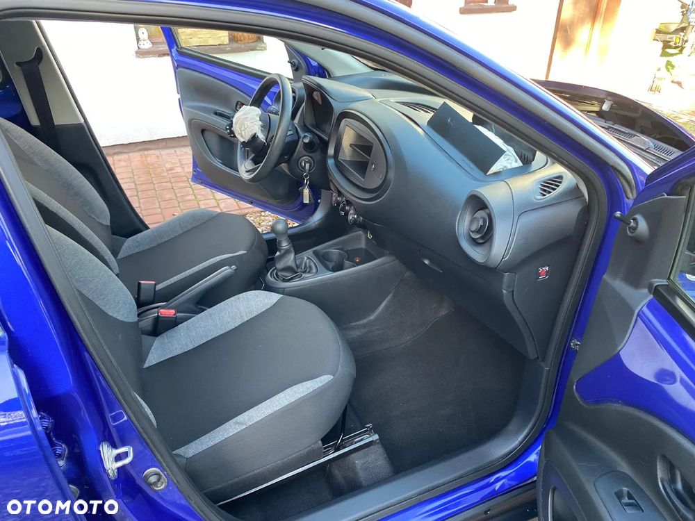 Toyota Aygo X 1.0 VVT-i - 10