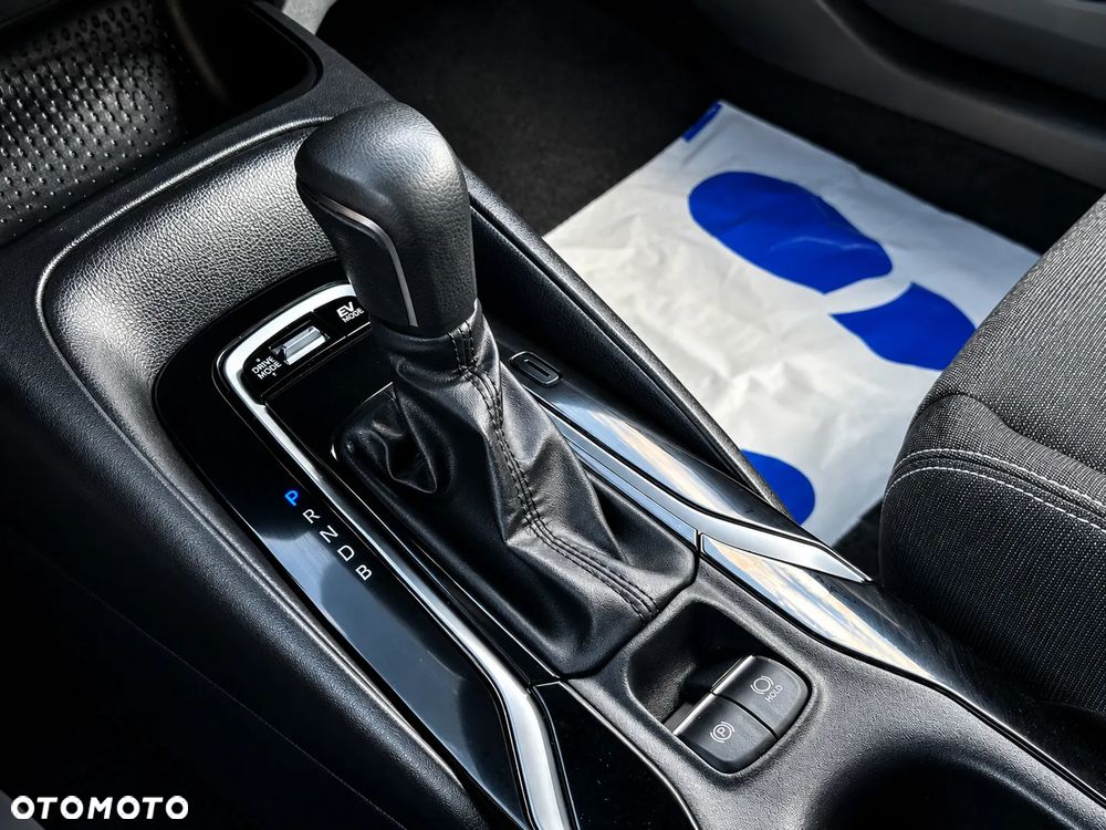 Toyota Corolla 1.8 Hybrid Comfort - 22
